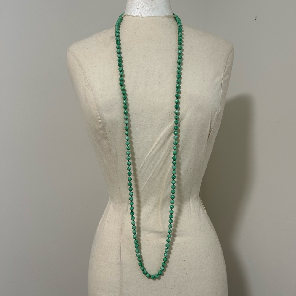 Vintage Peking Glass Hand Knotted Necklace